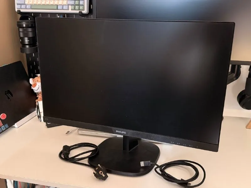 Монитор Philips 243V7QDSB 24 дюйма 1