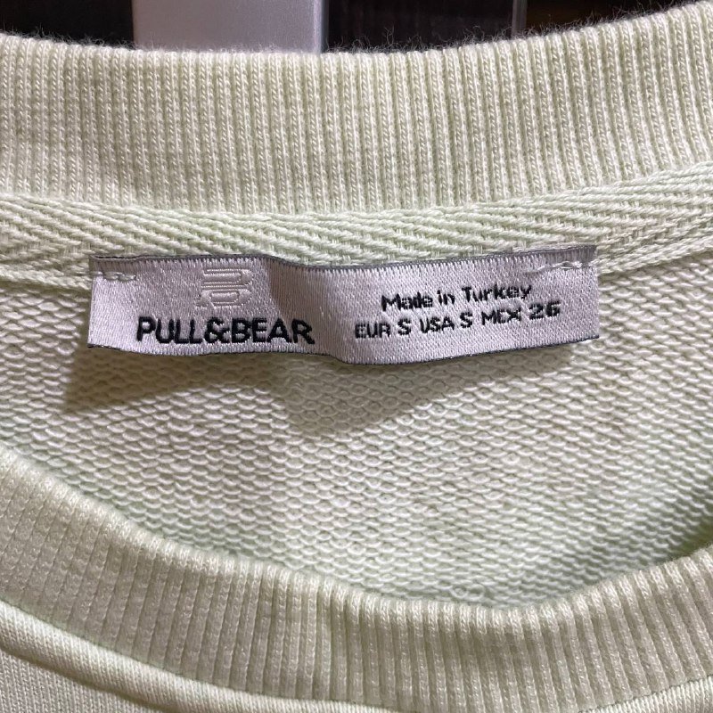 укороченый свитшот оверсайз pull&bear размер S
