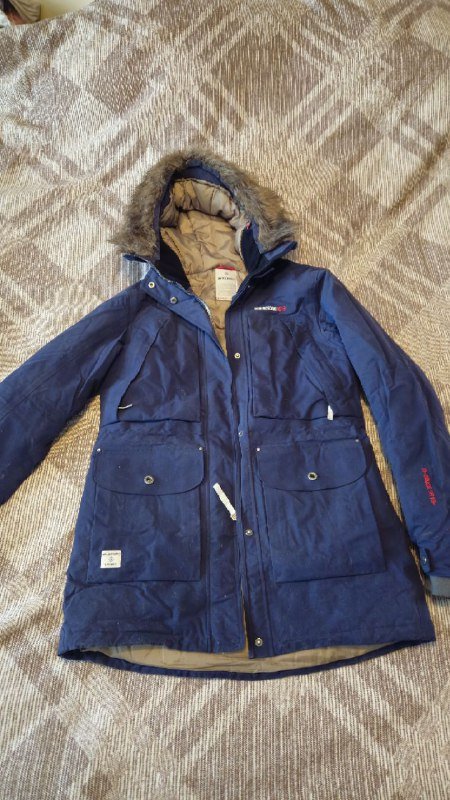 Женская тёплая куртка размер 38