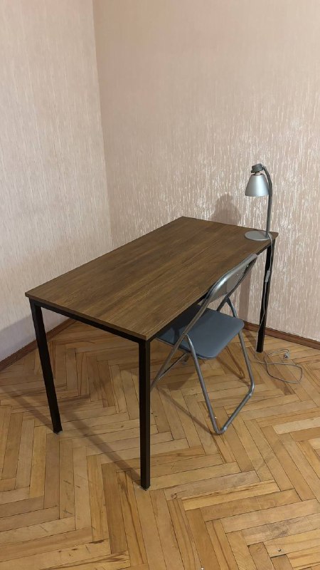 Письменный стол
