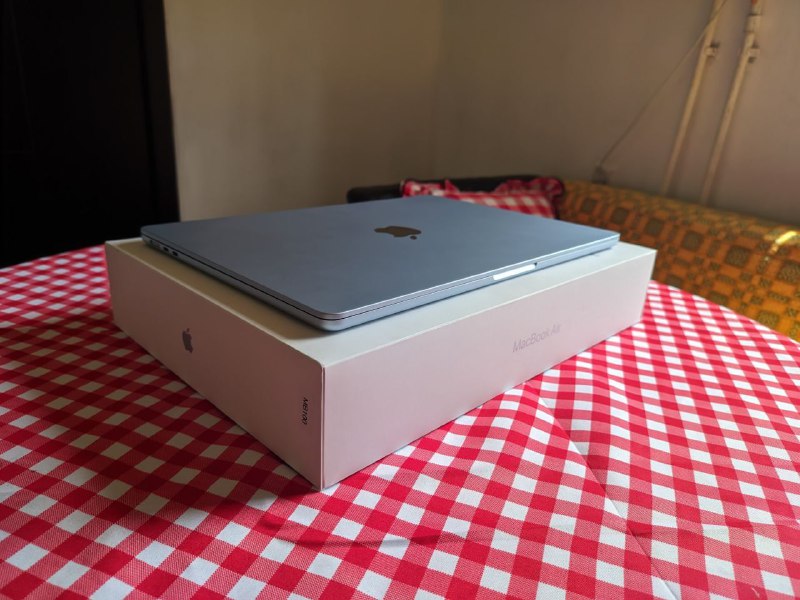 Macbook