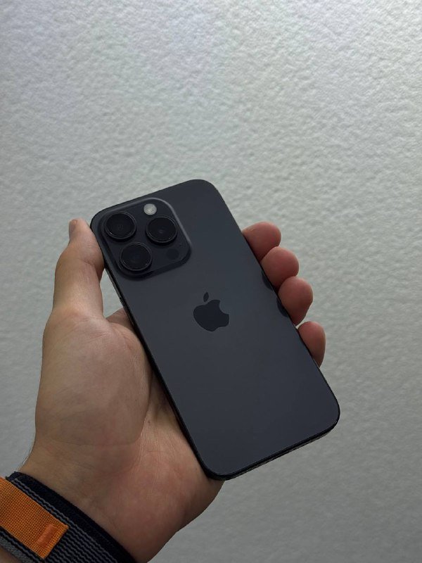 iPhone 15 Pro 256GB Black Titanium 1