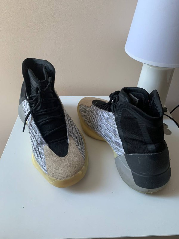 Nike Kyrie 5, Air Jordan Proto Max 720, Adidas Yeezy Quantum 10