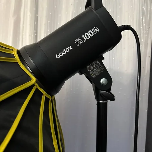 Осветитель Godox SL100 Bi, софтбокс NiceFoto, штатив