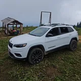Jeep Cherokee 80-летняя юбилейная версия 5