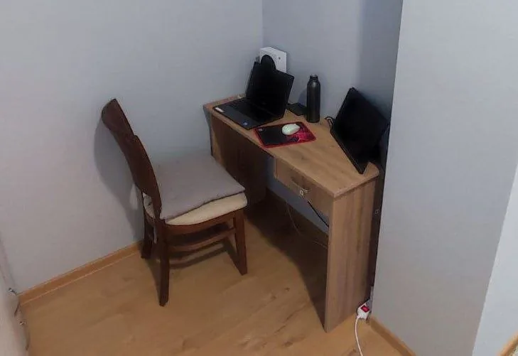 Стол из Jysk 1