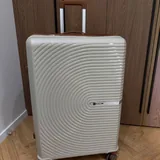 Чемодан L размера 1