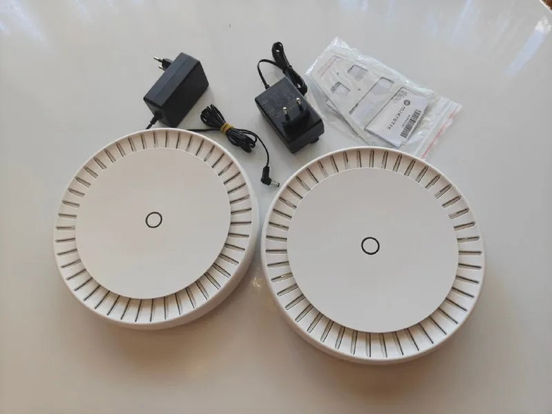 MikroTik cAP ax Wi‑Fi 6 точки доступа 1
