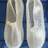 Ботинки, джинсы, леггинсы, шапка, кофты, юбка, рубашки, коралки 5