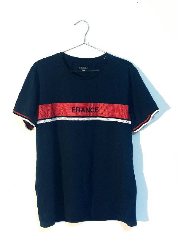 голубая футболка L, тёмно-синяя футболка waikiki L 2