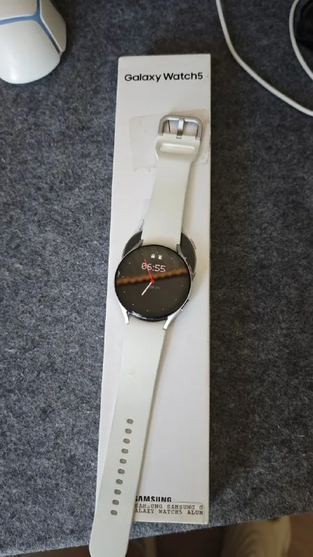 Samsung Galaxy Watch5 1