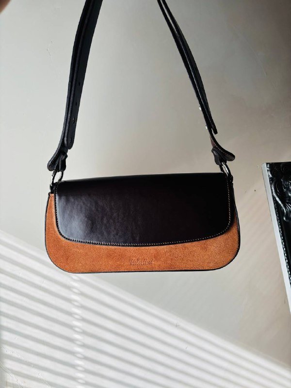 Сумочка из натуральной кожи