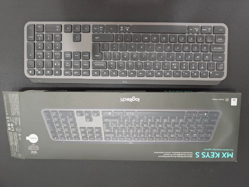 клавиатура Logitech MX KEYS S, наушники Sony WH-CH520, Samsung Galaxy Buds 2, Samsung AKG