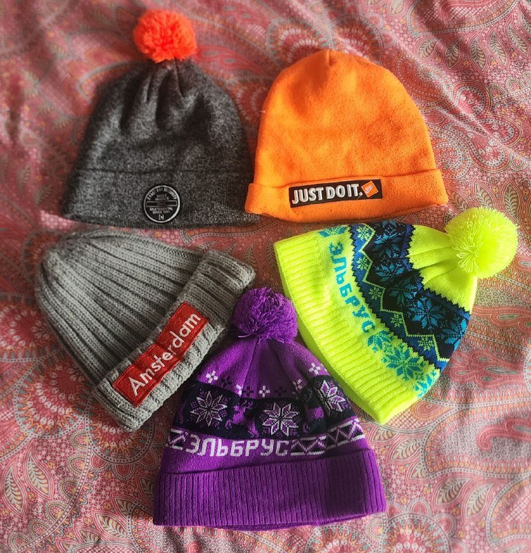 Шапки разные
