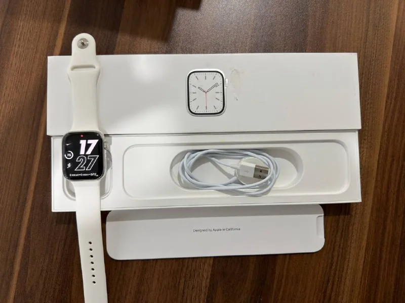 Apple Watch 7 45 мм stainless steel 1