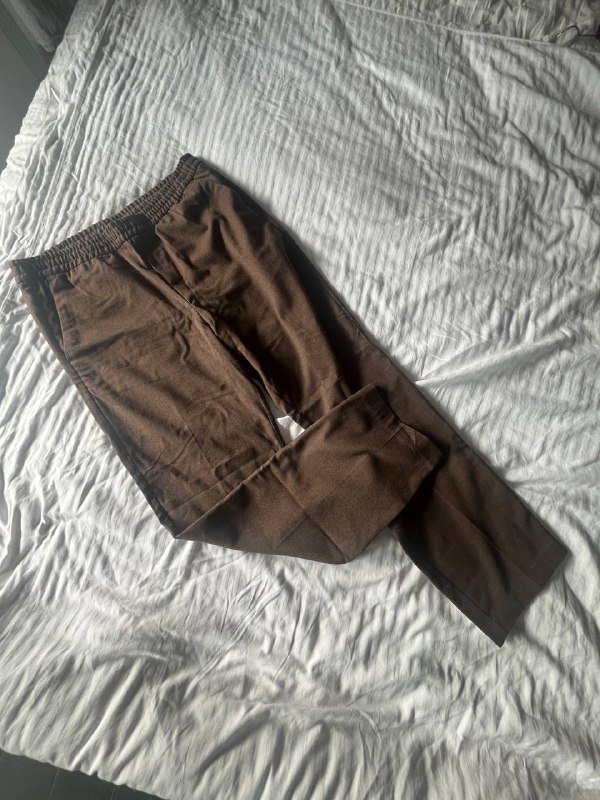 Тайтсы Nike, свитер Napapijri, кардиган Zara, свитер Arket, рубашки Ralph Lauren, свитер Zara, футболка Adidas, брюки H&M, пуховик Ellesse, майки HUGO 7