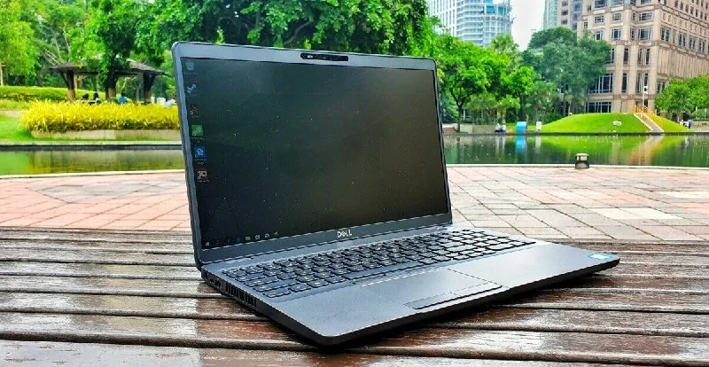 Ноутбук Dell 15,6" i5 8-го поколения 16 ГБ RAM SSD 256 ГБ 1