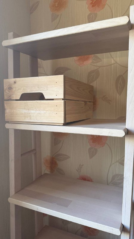 Стеллаж ikea и деревянный бокс 2