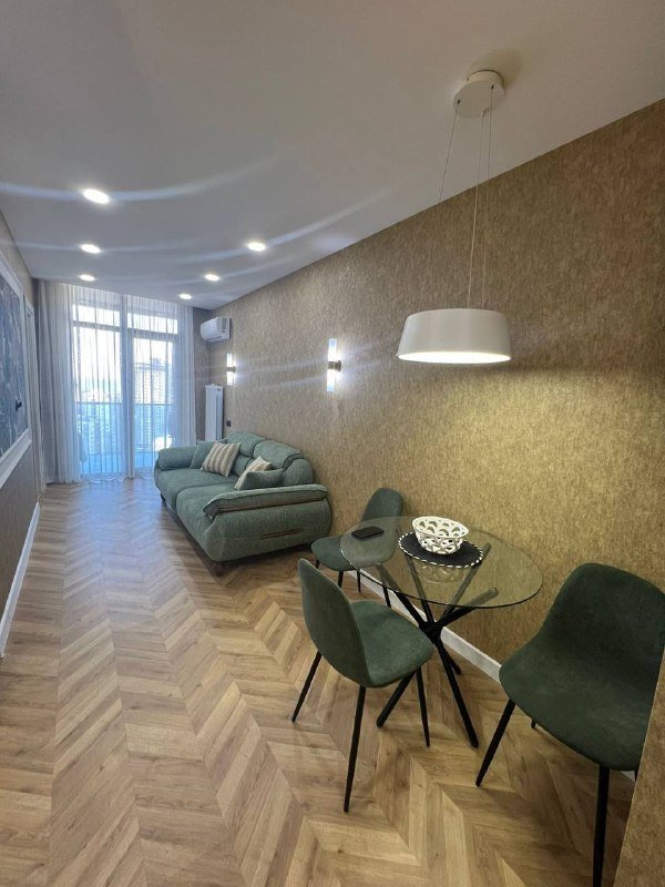 2-комнатная квартира с 1 спальней в Батуми 2