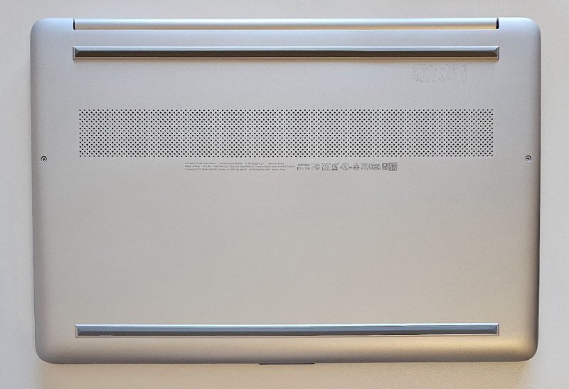 Ноутбук HP 15-DY2795WM Laptop Intel Core i5 8GB 256GB 3