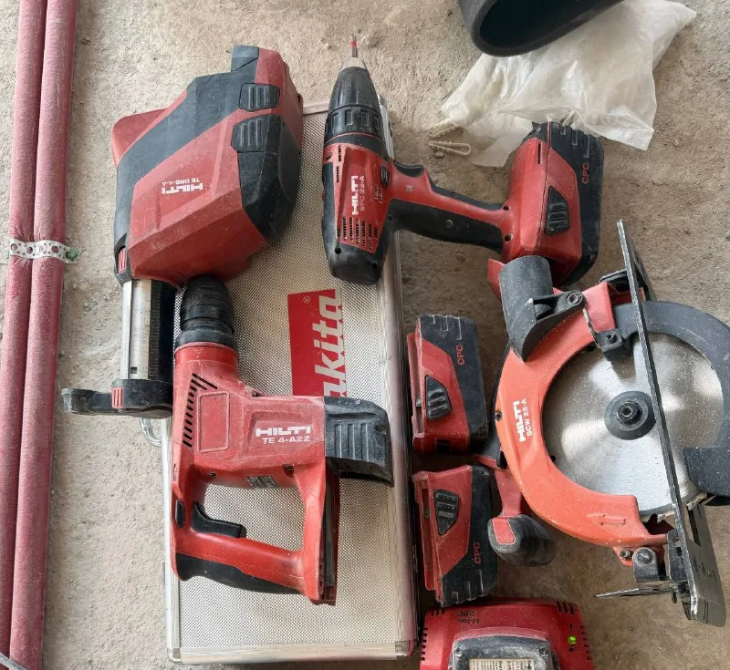 Комплект HILTI, пылесос