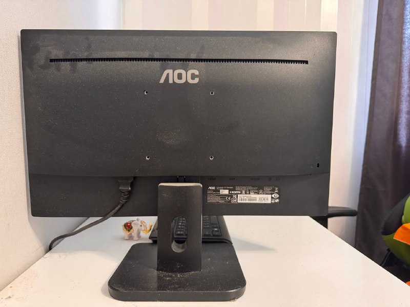 Монитор AOC 22E1D 21.5 дюйма Full HD LCD с LED-подсветкой 2