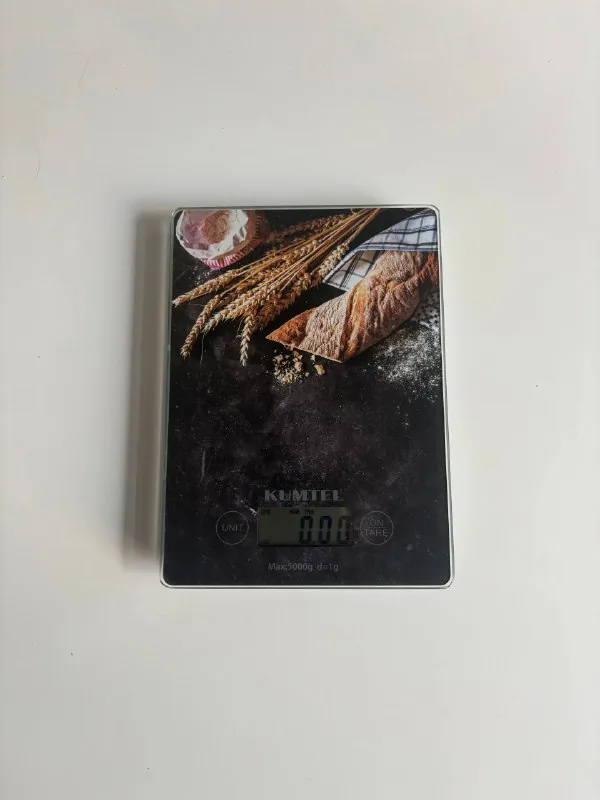 Кухонные весы, анализатор воздуха, клавиатура Havit, настольная лампа 1