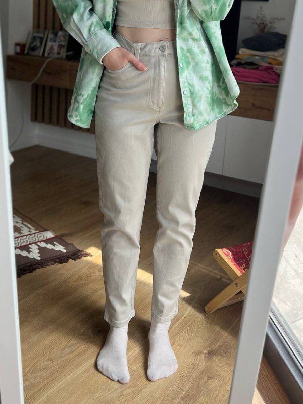 Жилет Sela, джинсовые шорты Mango, трикотажная водолазка, свитер, кардиган H&M, ветровка анорак, спортивные штаны, летние штаны Reserved, боди, джинсы Gloria Jeans 10