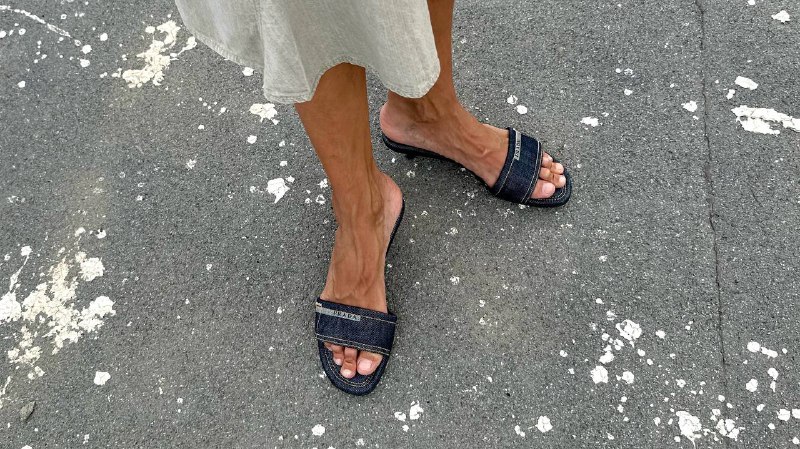 Vintage Prada heel mules size 38 4