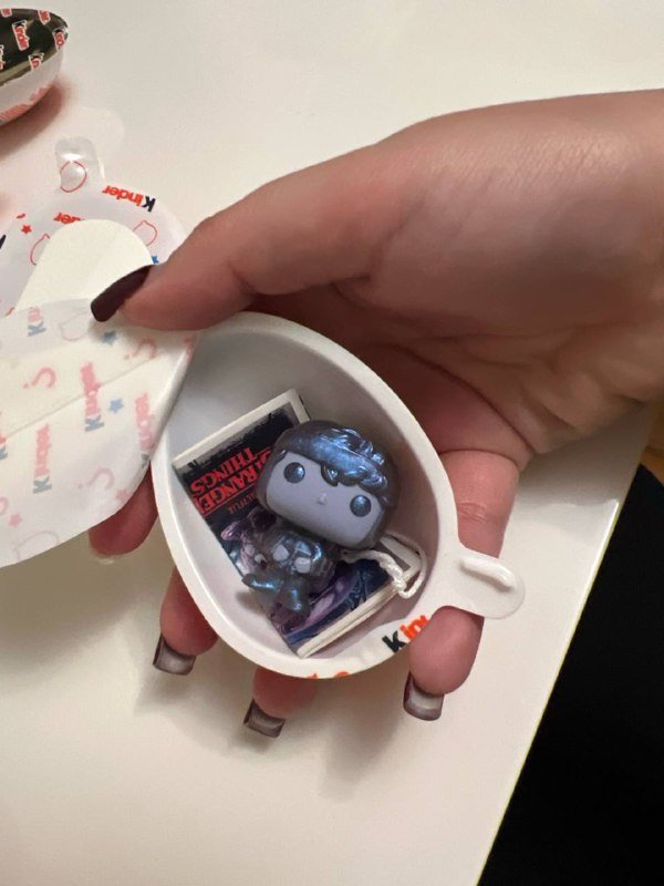 Фигурки Stranger Things Kinder Joy 2