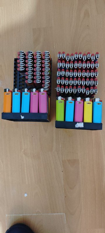 Зажигалки 180 штук