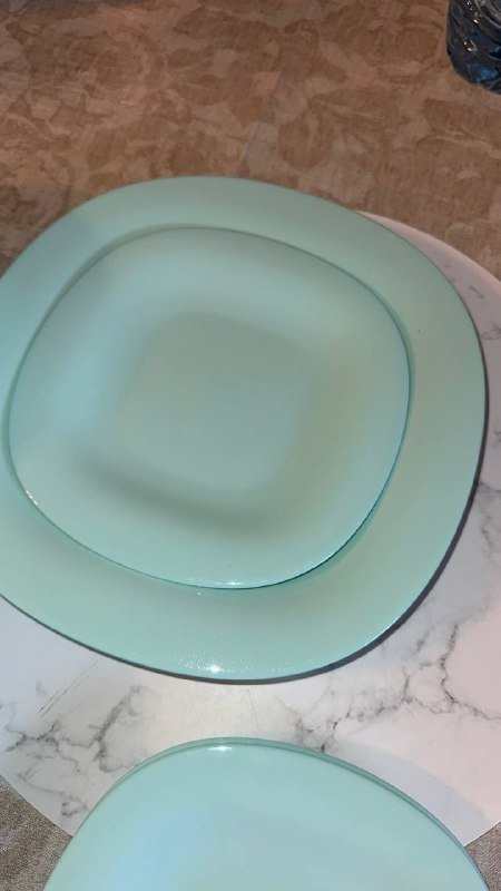 Набор тарелок разных размеров 4