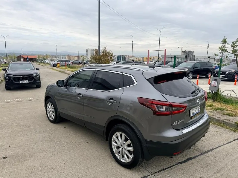 Nissan Rogue 2021 1