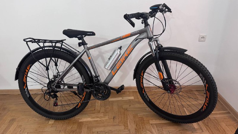 Велосипеды серый 28" 19" и синий 26" 17"