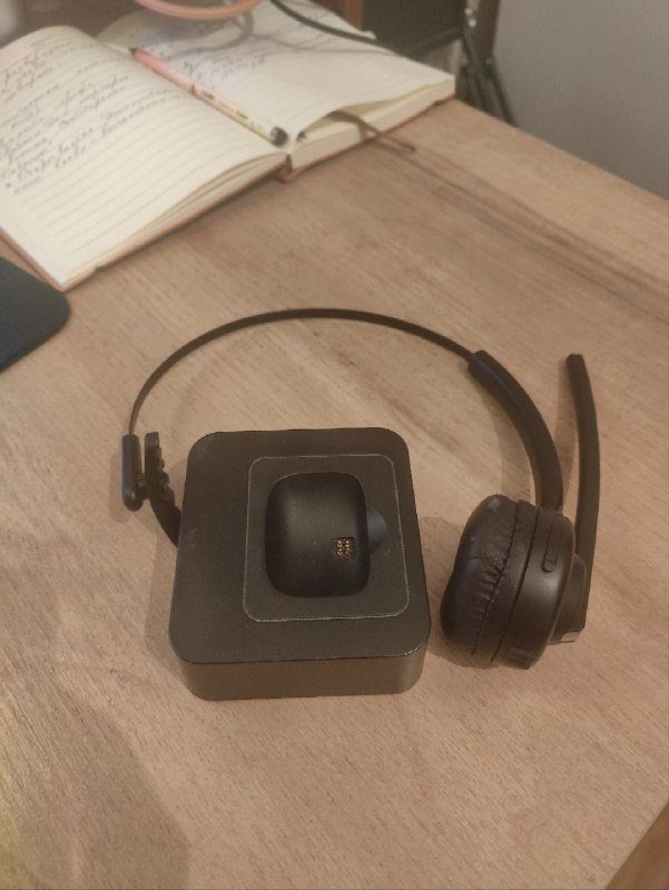 Bluetooth гарнитура с одним ухом 2