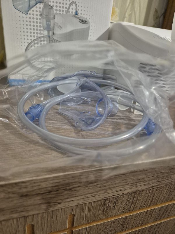 Ингалятор компрессионный Omron C101 Essential 5