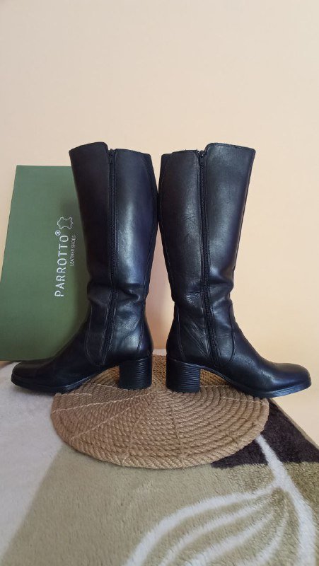 Черные кожаные женские сапоги размер 41 2