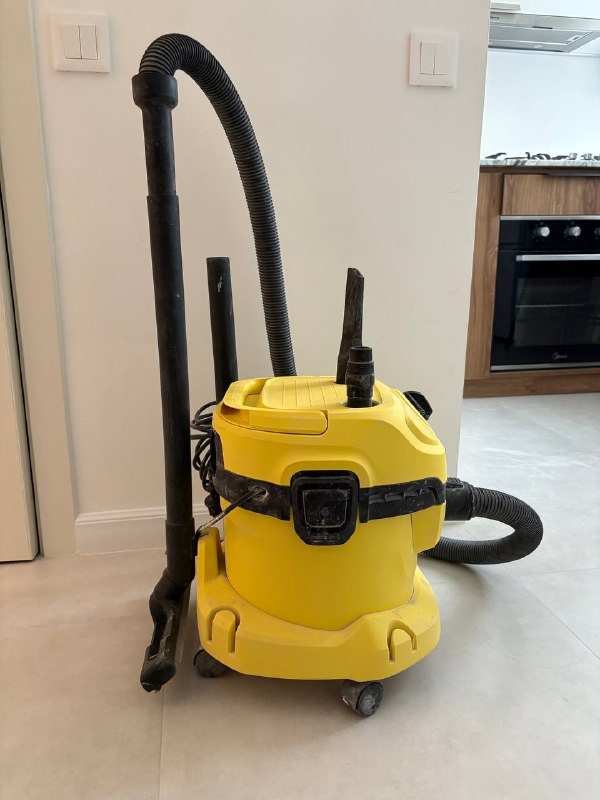 Пылесос Karcher WD2 Plus 2