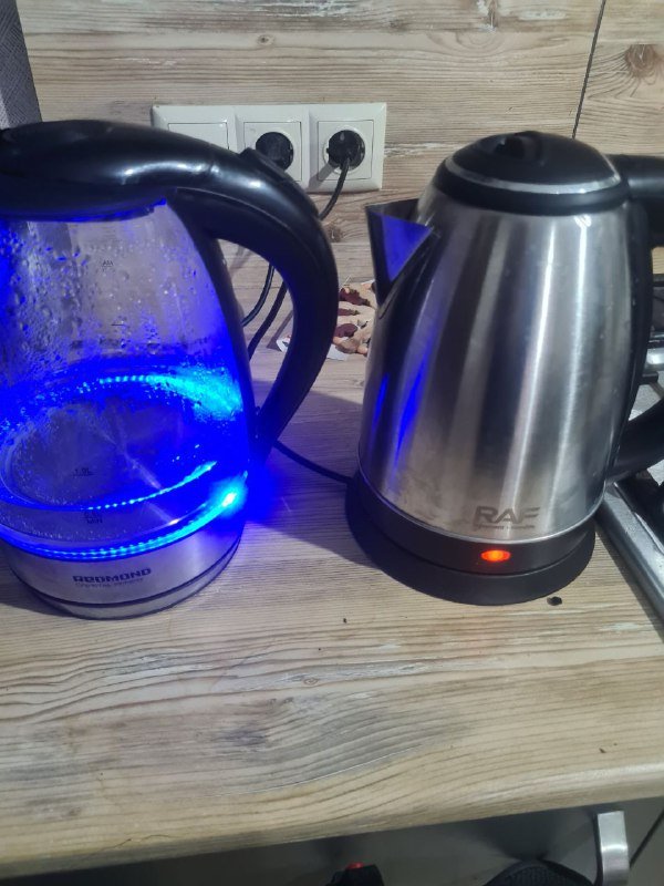 Два электро чайника