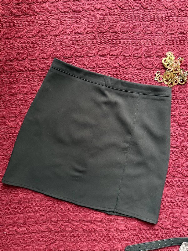 Пиджак, футболка, юбка-трапеция, укороченный свитер, кожаная юбка H&M 4