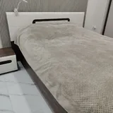 Кровать, две тумбочки 1