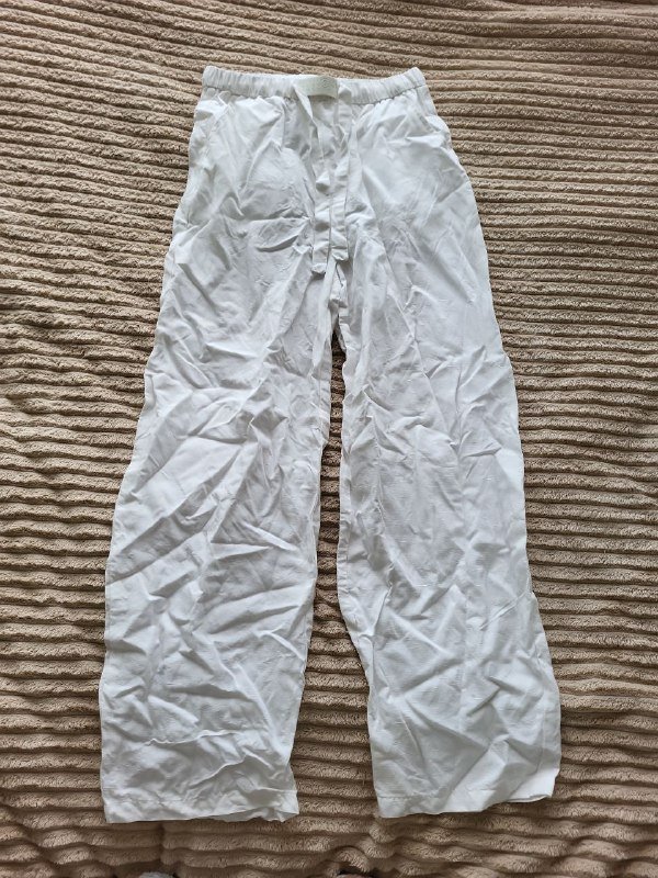 штаны белые, топ розовый, юбка красная, блузка фиолетовая, платье синее, блузка розовая, майка полосатая, платье фиолетовое, юбка фиолетовая