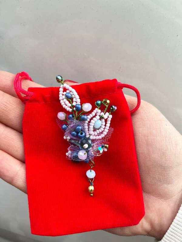 Броши, гребень для волос 2