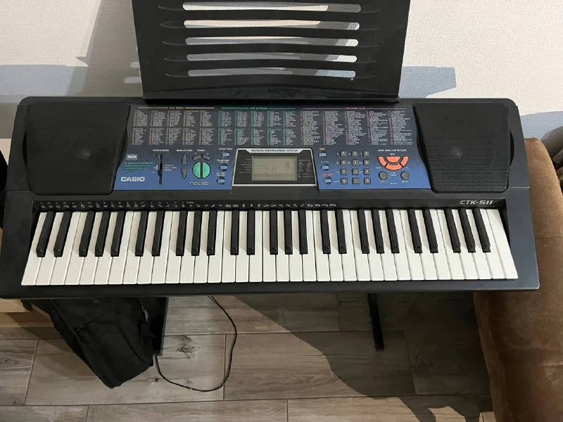 Синтезатор Casio 1