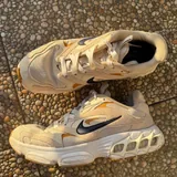Кроссовки Nike 3