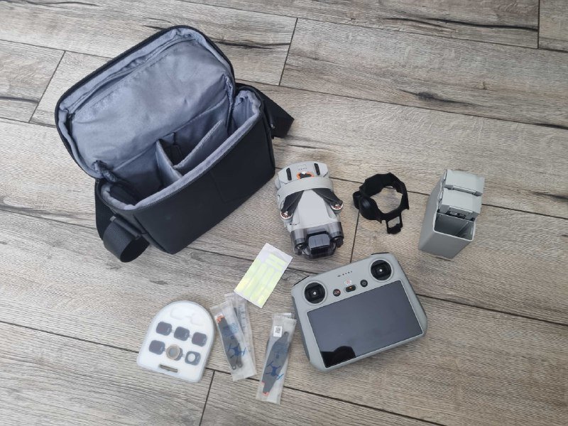 Квадрокоптер DJI Mini 3 Fly More Combo плюс аксессуары