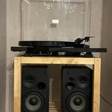 Колонки-мониторы Edifier R1280DB, проигрыватель Pro-Ject E1 Phono 2