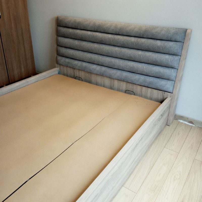 Кровать 160x200 почти новая 4