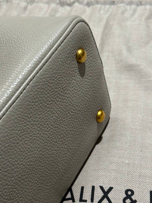 Сумка Alix Baxter с ремешком, новая 4