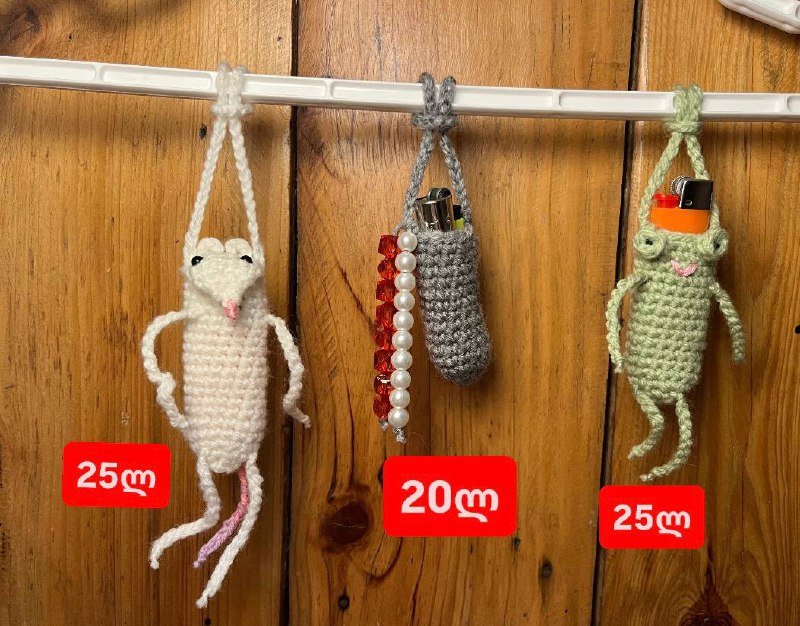 Чехлы на зажигалки, сумка, косметичка ручной работы